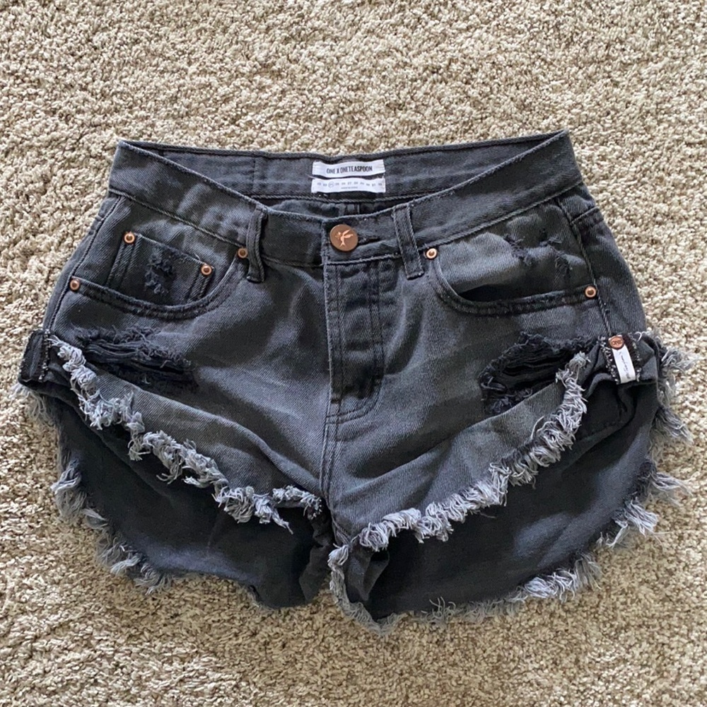 Great Condition Black One X One Teaspoon Shorts